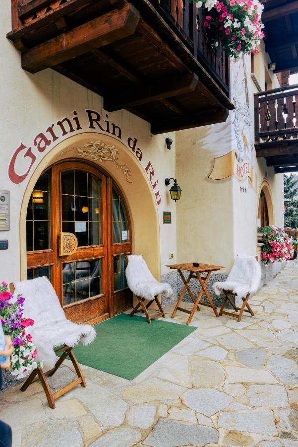 Hotel Garni Rin Da Rin Livigno Exterior photo